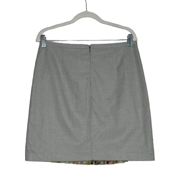 Banana Republic Gray Quilted Wool Blend Mini Skirt | Size 8T - Picture 3 of 7